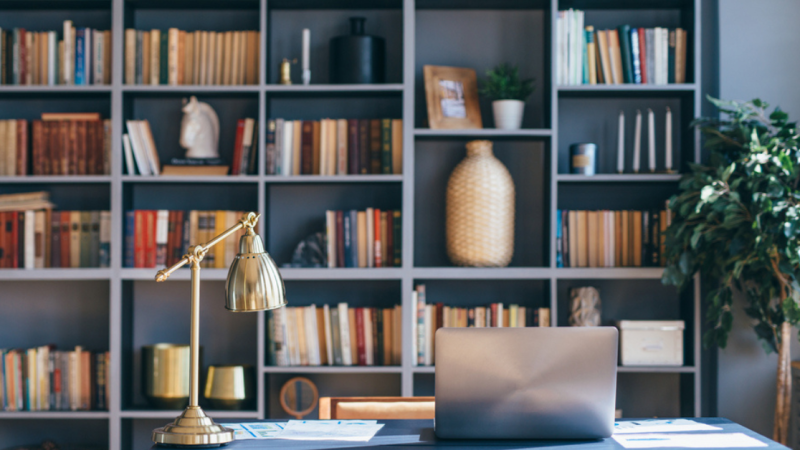 How to Integrate Smart Technology in Your Study Room